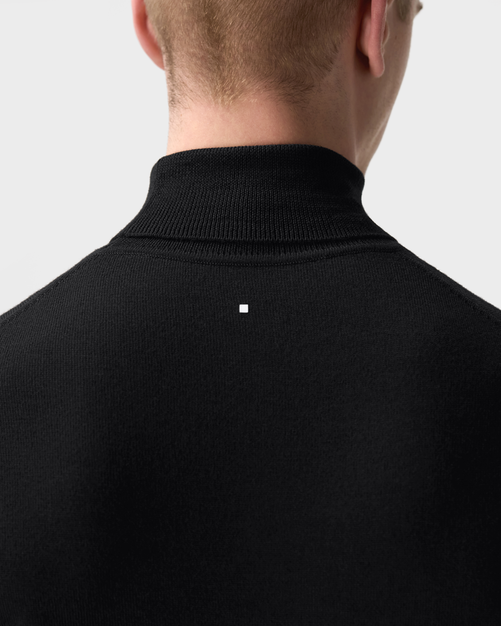 SW 06 Tailored Turtleneck Black