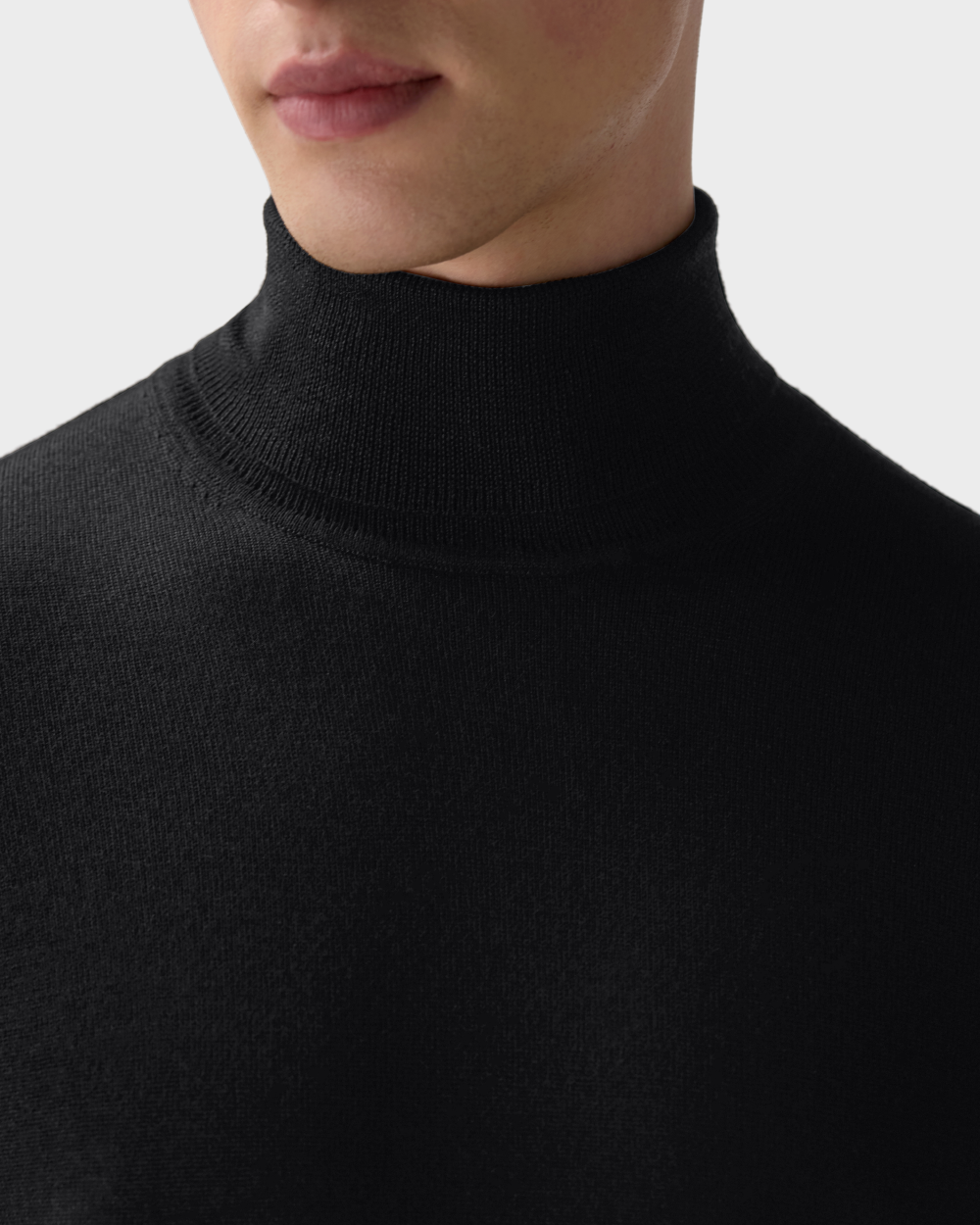 SW 06 Tailored Turtleneck Black