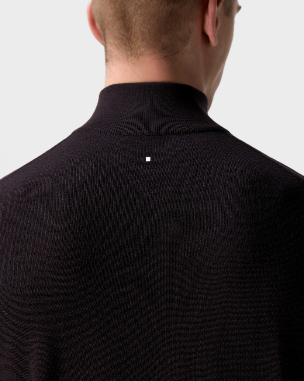 SW 05 Tailored Half Zip Dark Fig