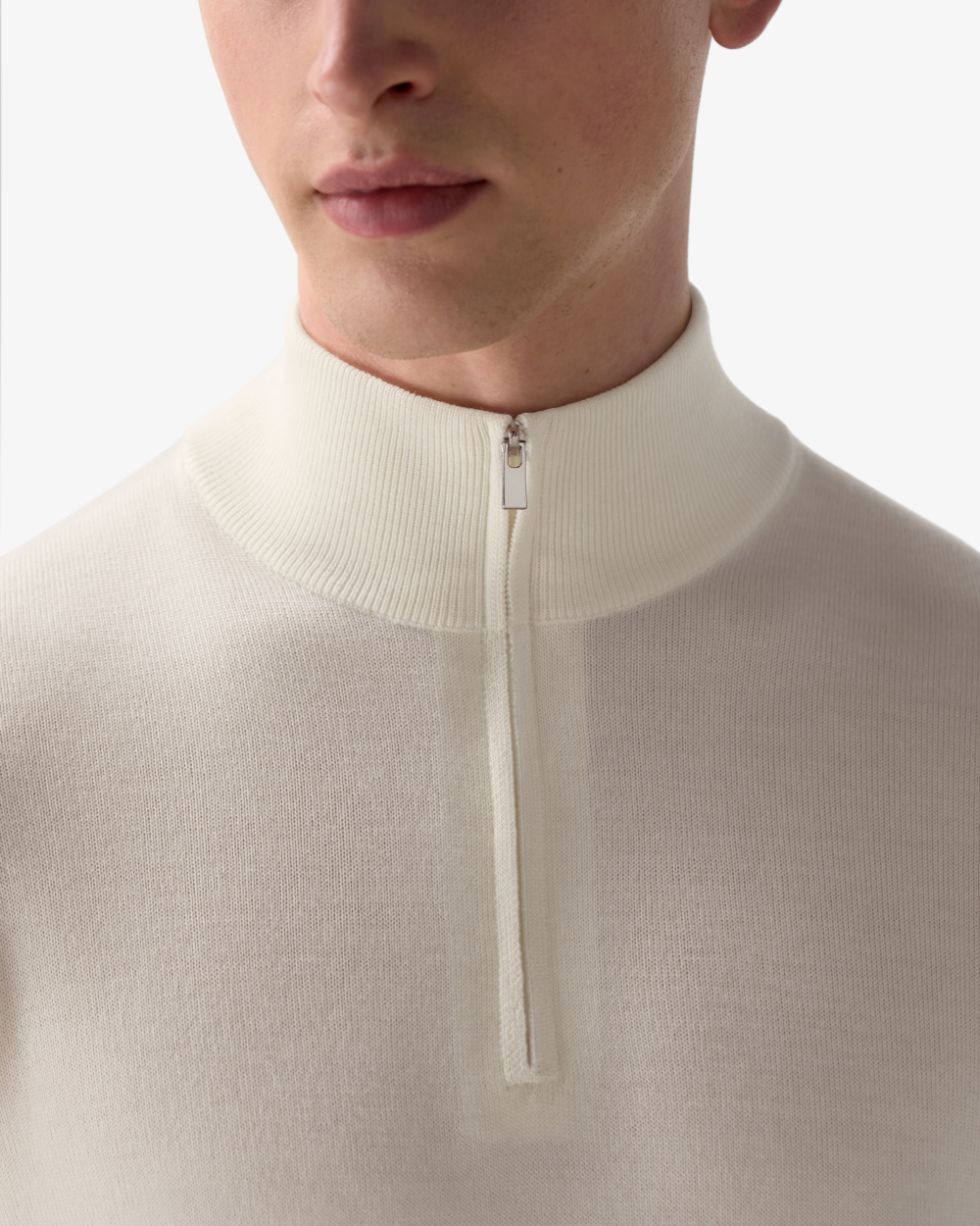 SW 05 Tailored Half Zip Off White
