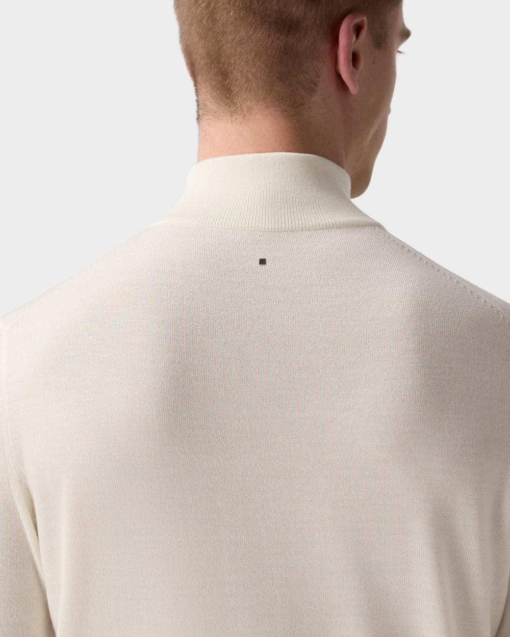 SW 05 Tailored Half Zip Off White