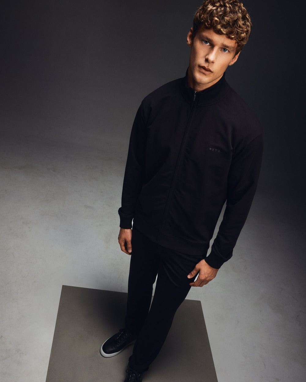 ZS 03 Marked Black – full zip sweatshirt in black stretch cotton, photo 15